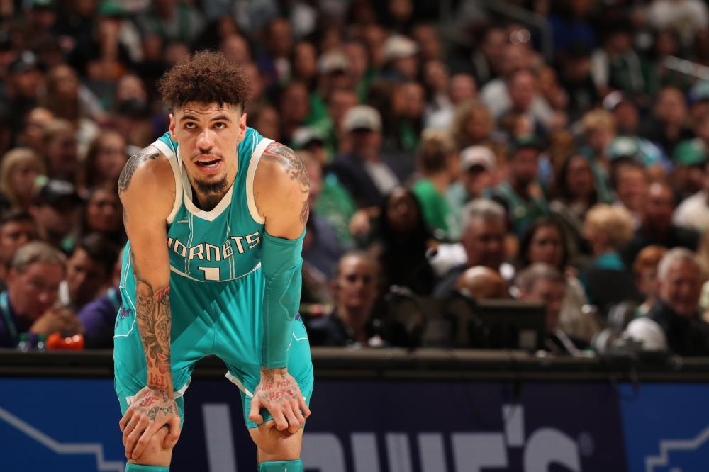 大幅缩减至 大幅缩减至