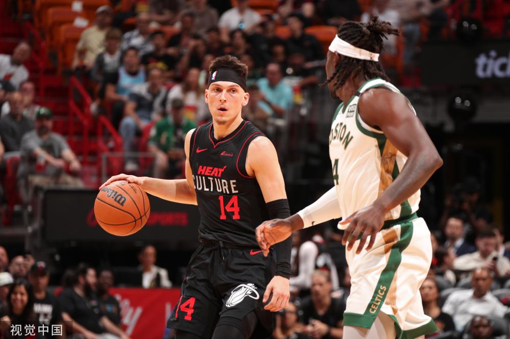 他们的前后 他们的前后